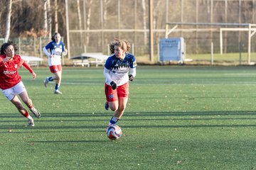 Bild 50 - wBJ Hamburger SV - Holstein Kiel : Ergebnis: 8:0
